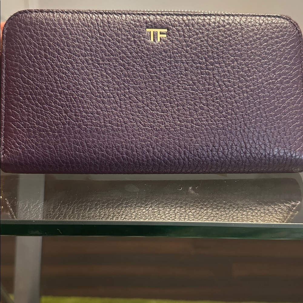 Tom Ford Zip Around Long putple Pebbled Leather Wallet. Authentic like new.